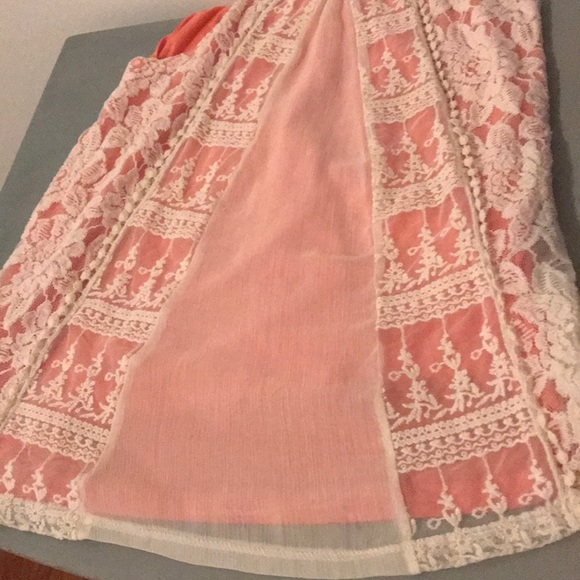 Top - Picture 2 of 6